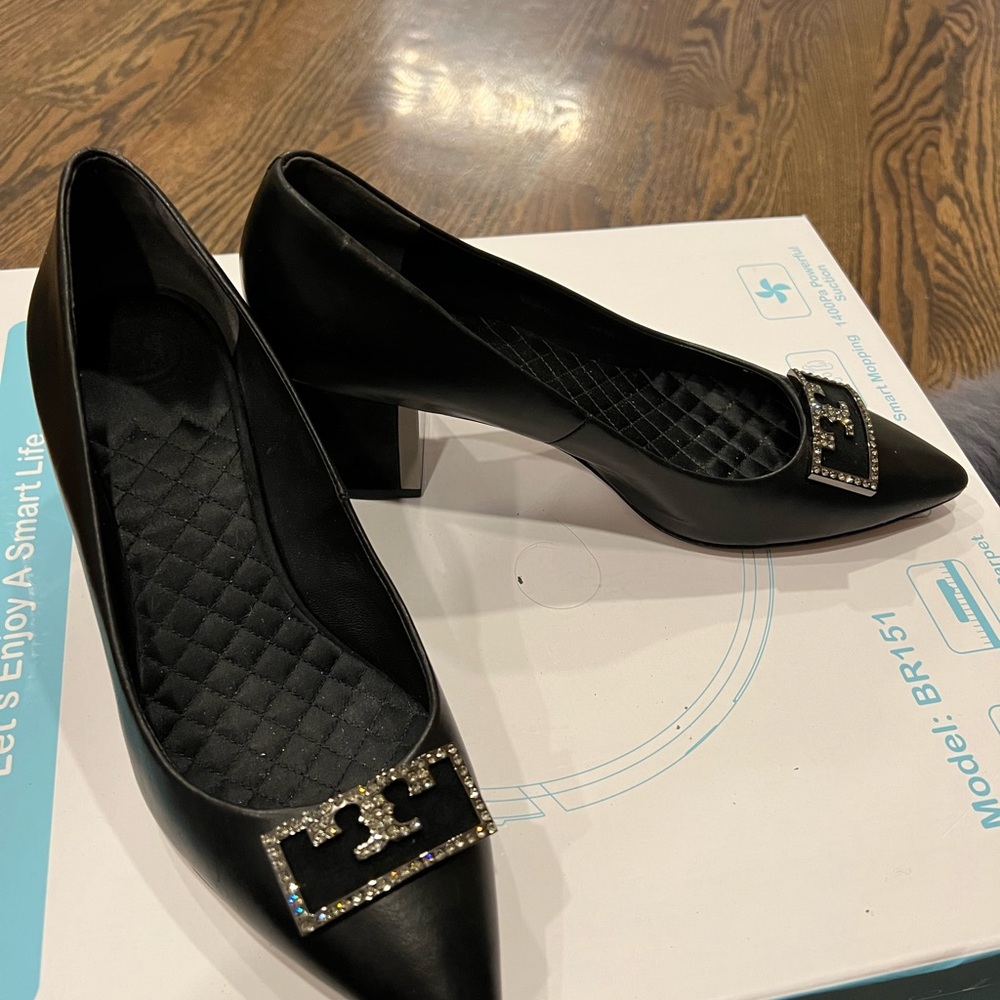 Shoes - Picture 2 of 3